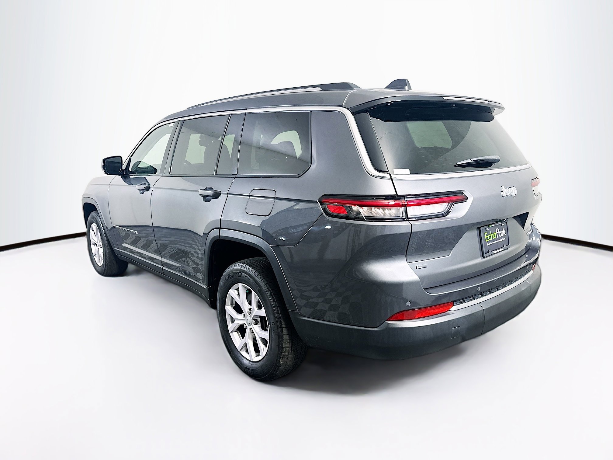 Used 2022 Jeep Grand Cherokee L Limited RWD image 5