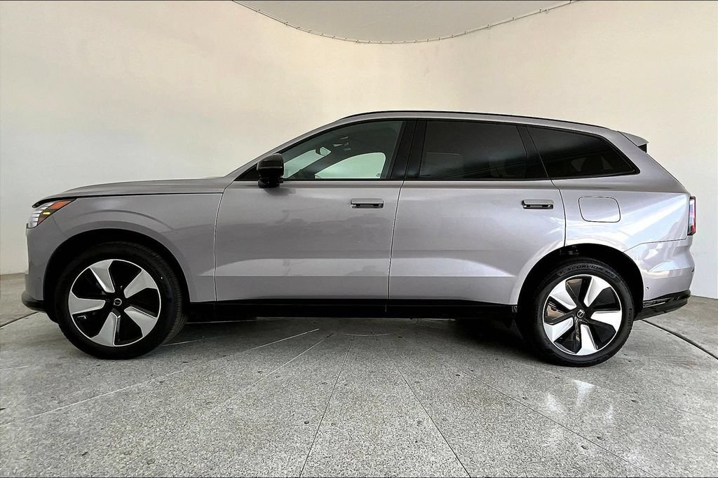 New 2026 Volvo EX90 Plus RWD image 8