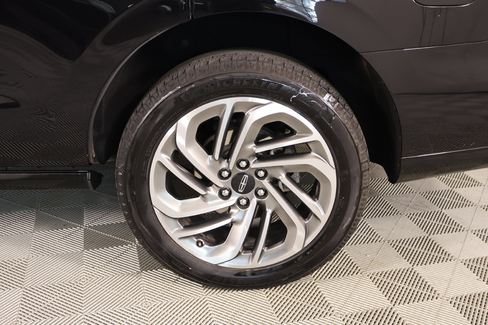Certified 2025 Lincoln Navigator Reserve AWD/4WD image 20