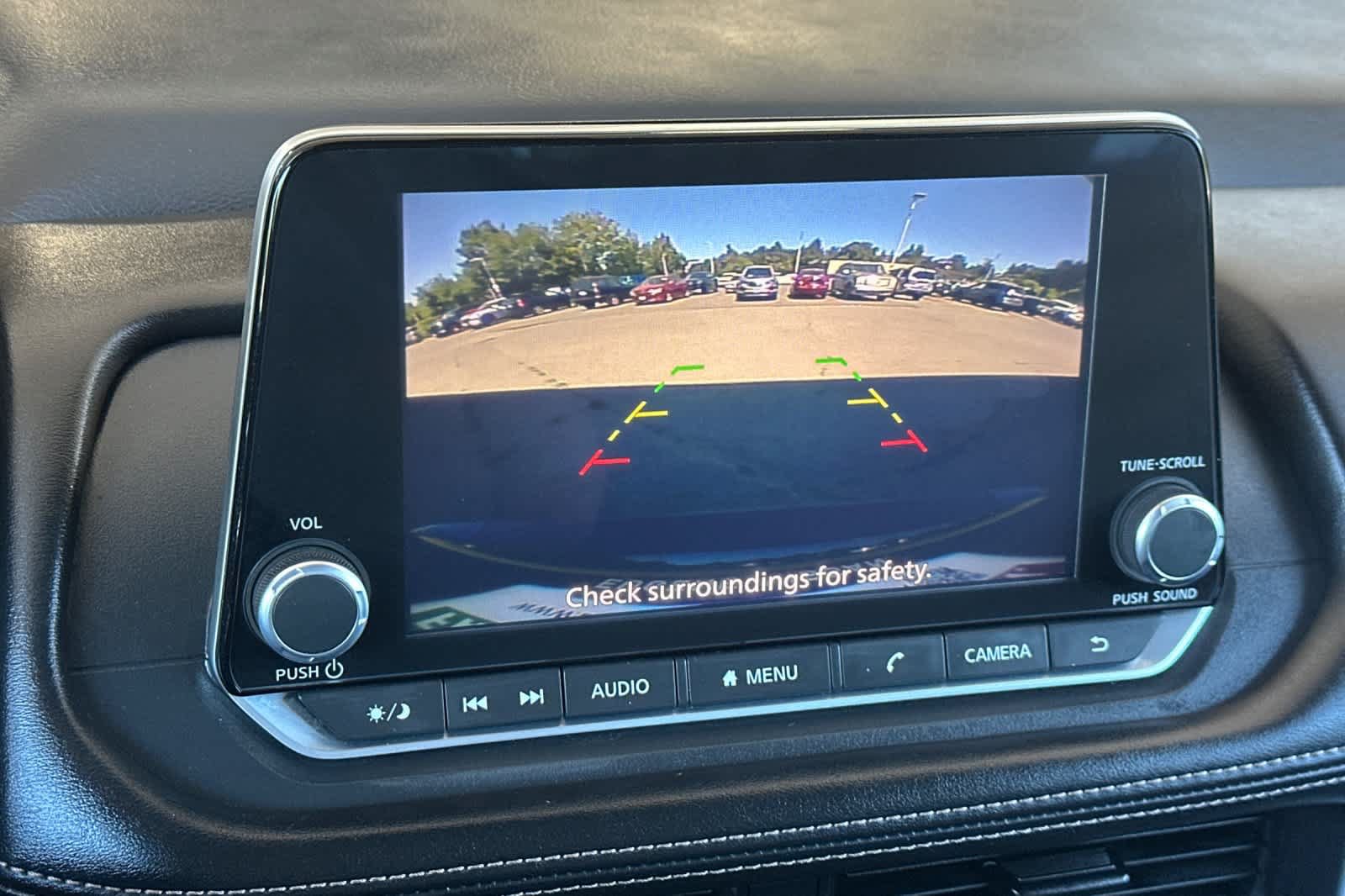 Used 2024 Nissan Rogue S AWD/4WD image 19