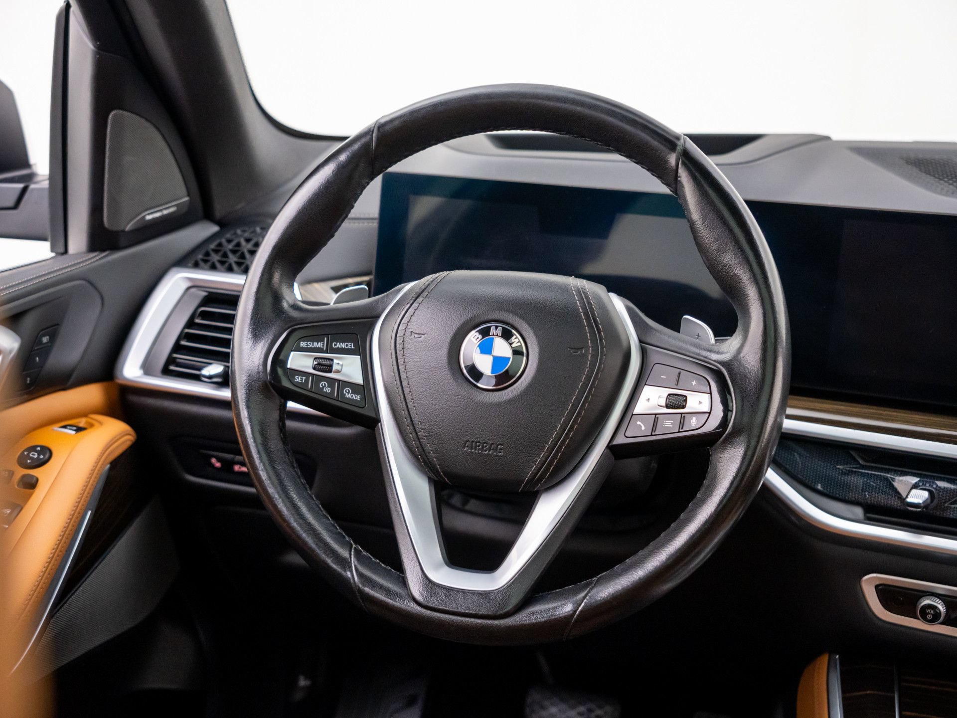 Used 2024 BMW X5 xDrive40i w/ Premium Package AWD/4WD image 11