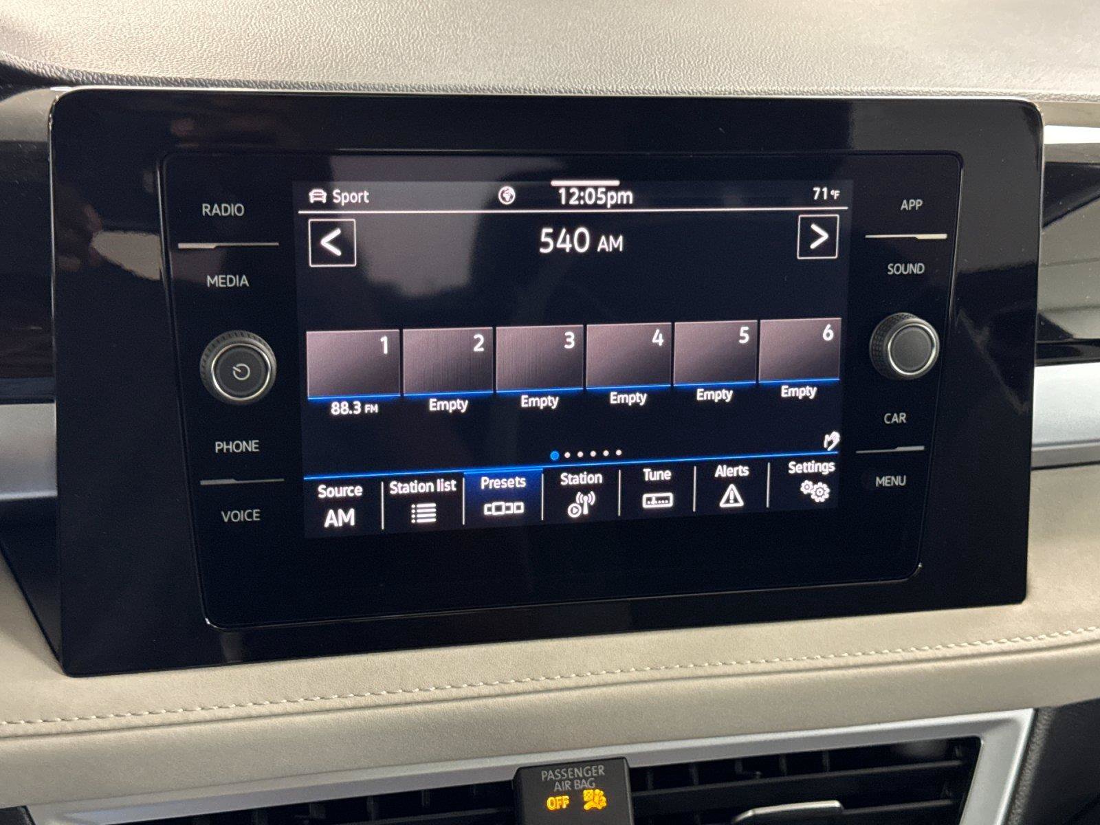 New 2026 Volkswagen Taos SE AWD/4WD image 17