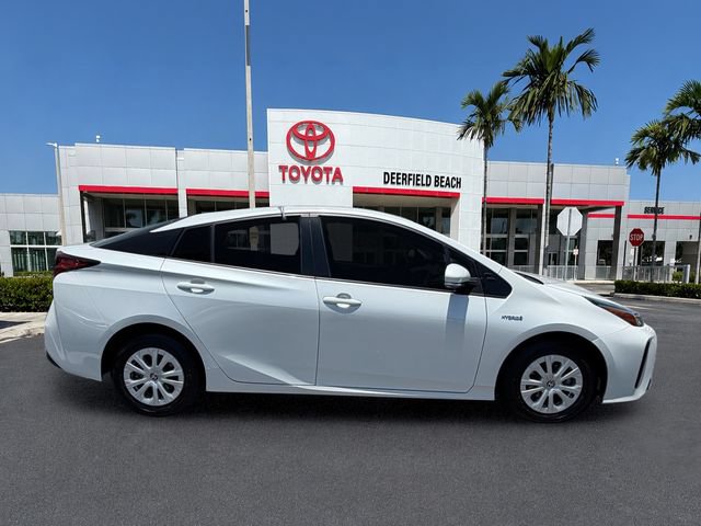 Used 2021 Toyota Prius L Eco FWD image 8