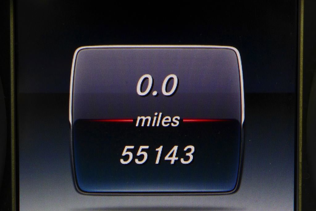 Used 2016 Mercedes-Benz C 300 Sedan image 31