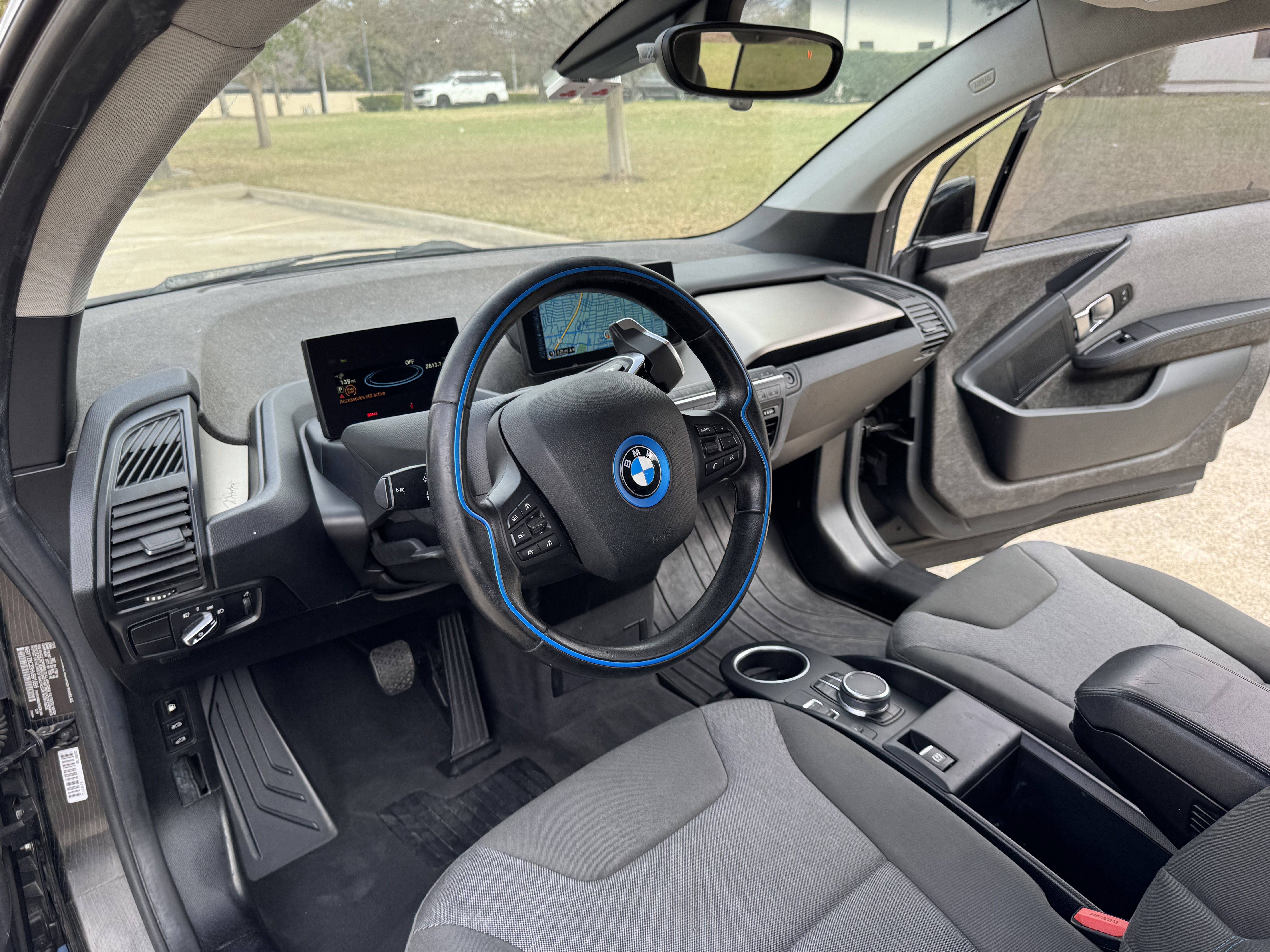 Used 2017 BMW i3 w/ Range Extender image 16