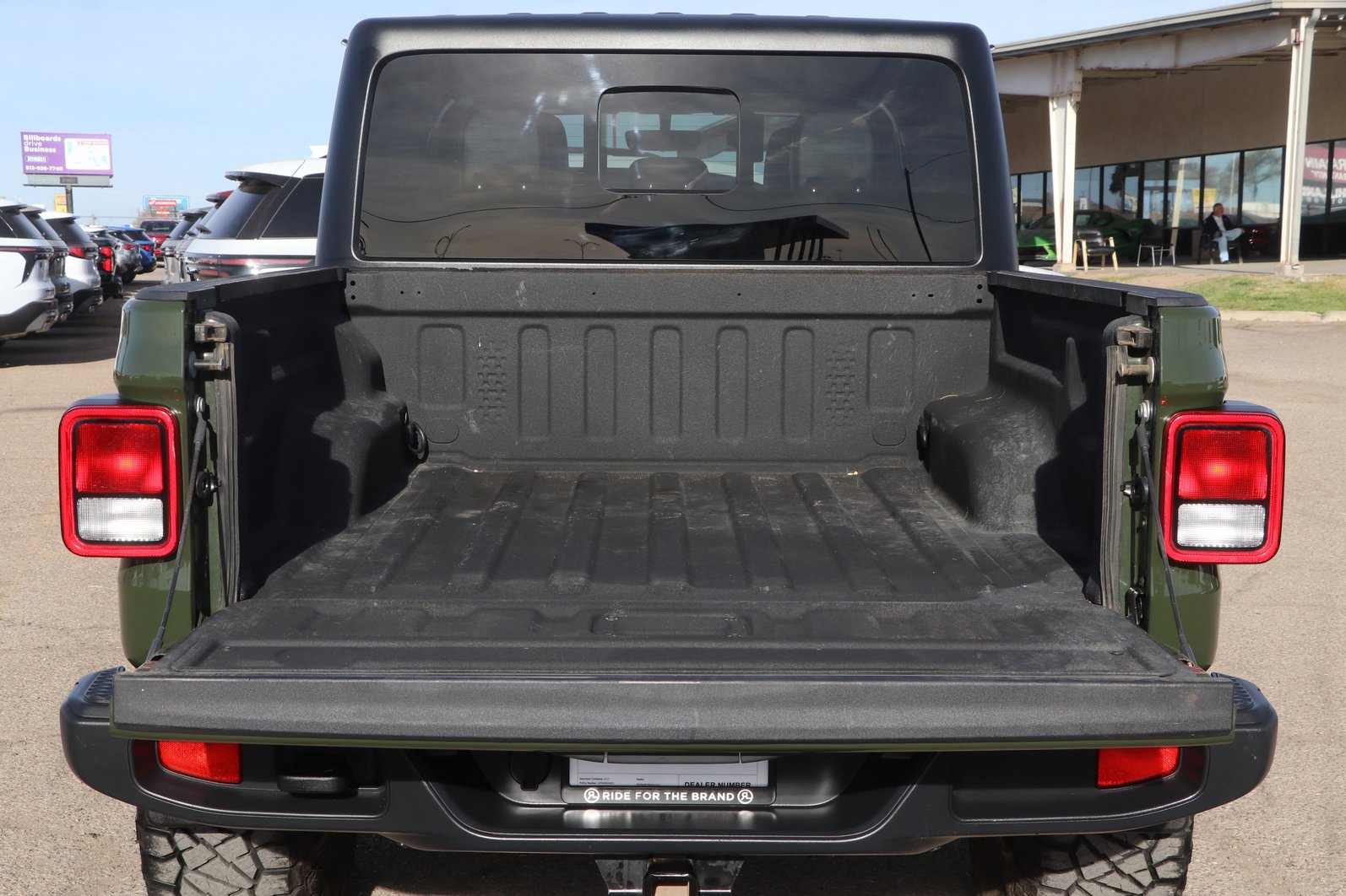 Used 2022 Jeep Gladiator Overland w/ Popular Equipment Package image 30