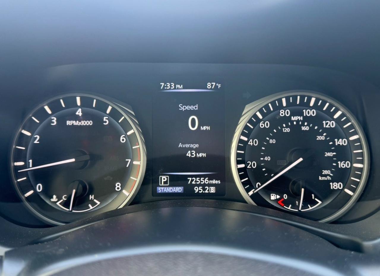 Used 2018 INFINITI Q50 Luxe w/ Essential Package (2.0T Luxe) AWD/4WD image 19