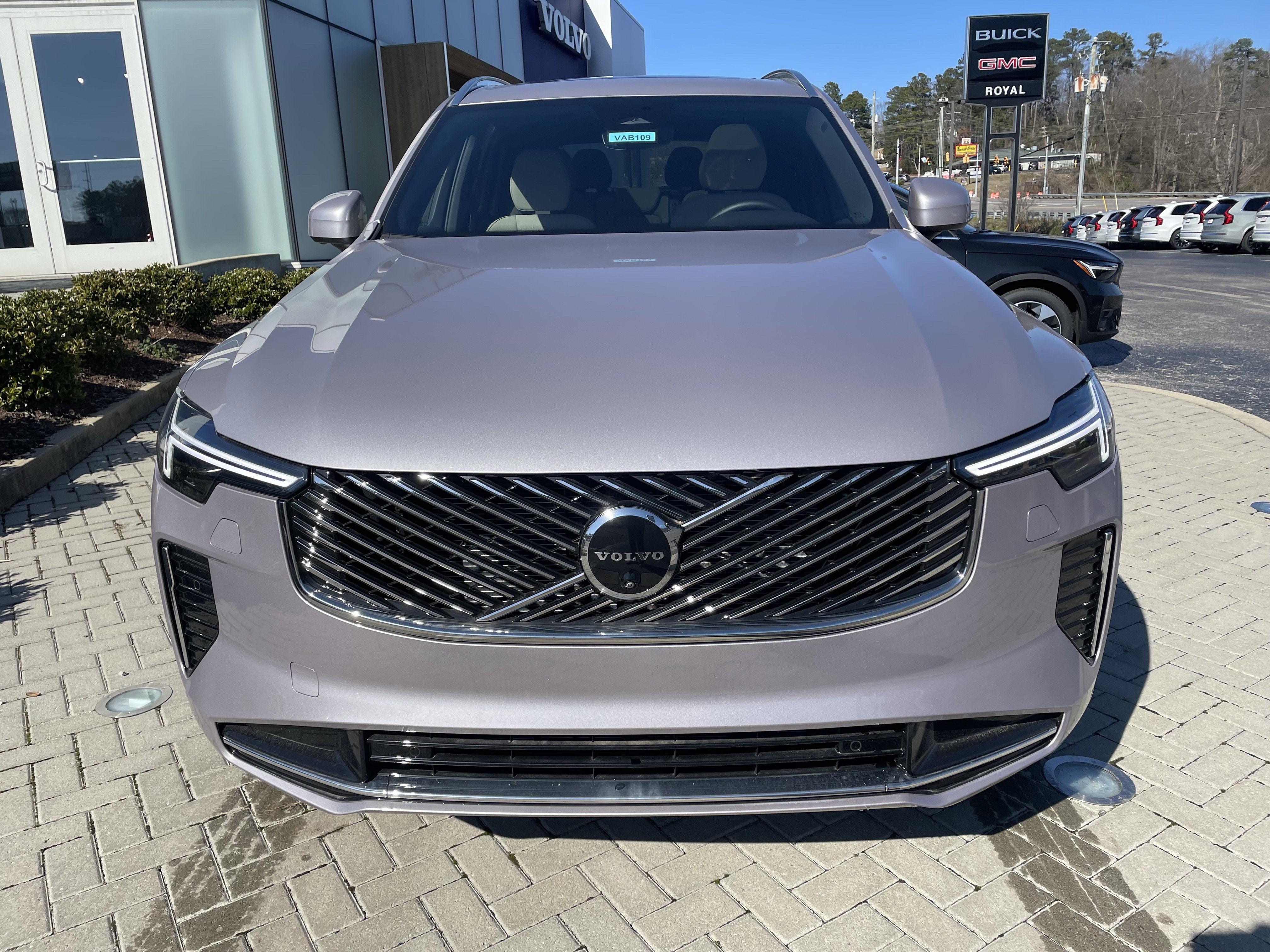 New 2026 Volvo XC90 B5 Plus w/ Protection Package Premier image 2