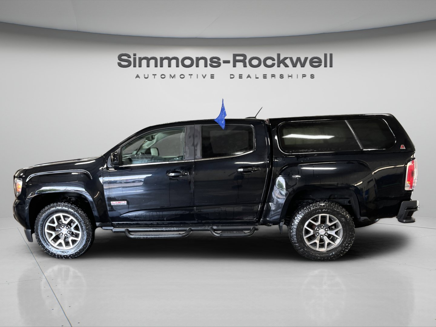 Used 2020 GMC Canyon All Terrain w/ All Terrain X Package AWD/4WD image 2