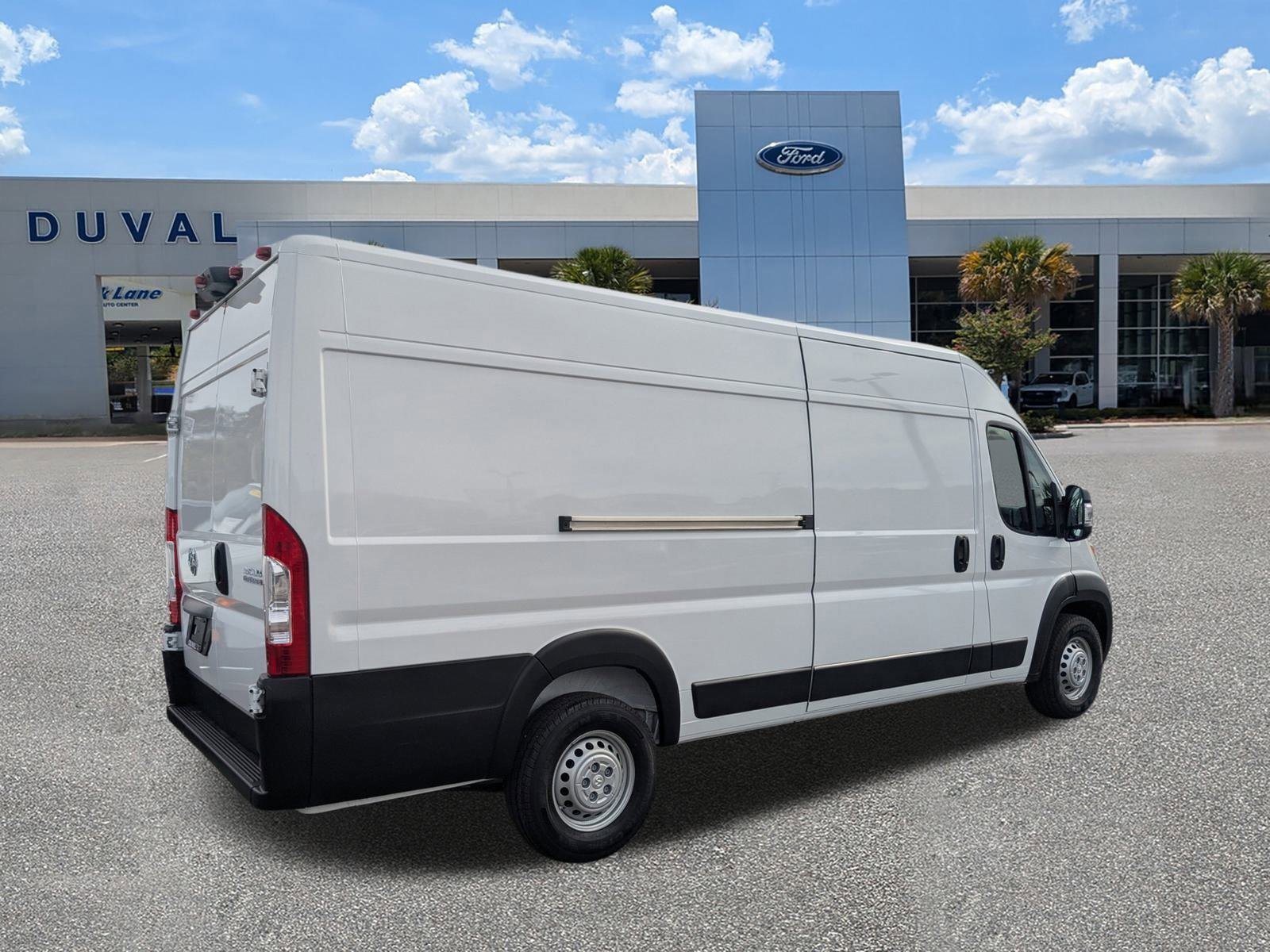 Used 2025 RAM ProMaster 3500 w/ Convenience Group image 4