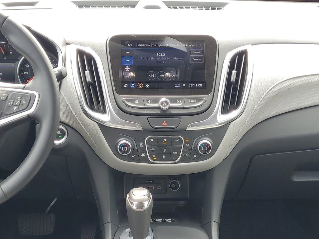 Used 2020 Chevrolet Equinox Premier w/ LPO, Floor Liner Package AWD/4WD image 24