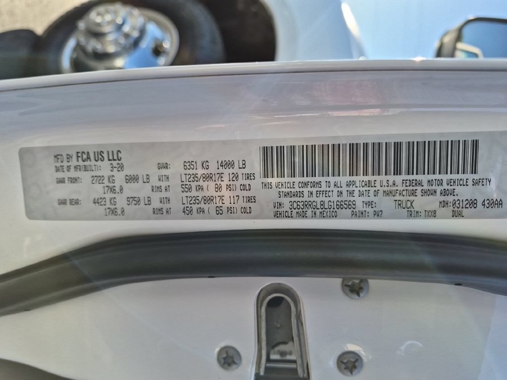 Used 2020 RAM 3500 Tradesman w/ Chrome Appearance Group AWD/4WD image 33