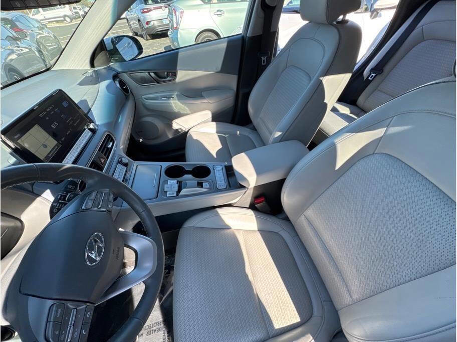 Used 2020 Hyundai Kona Ultimate image 21