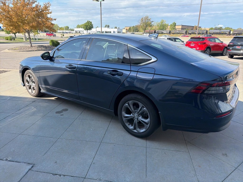 Used 2024 Honda Accord EX image 9
