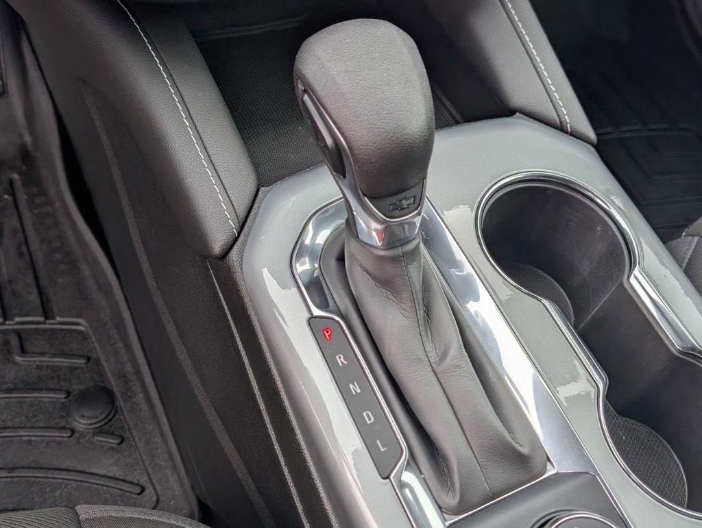 Used 2023 Chevrolet Blazer LT image 32