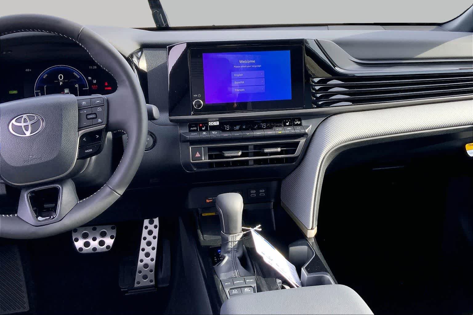 New 2026 Toyota Camry SE AWD/4WD image 6