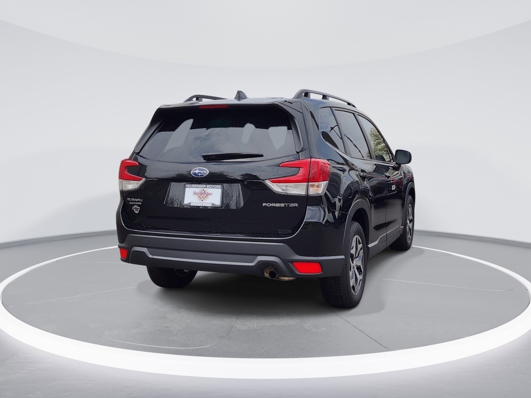 Used 2023 Subaru Forester Premium AWD/4WD image 5