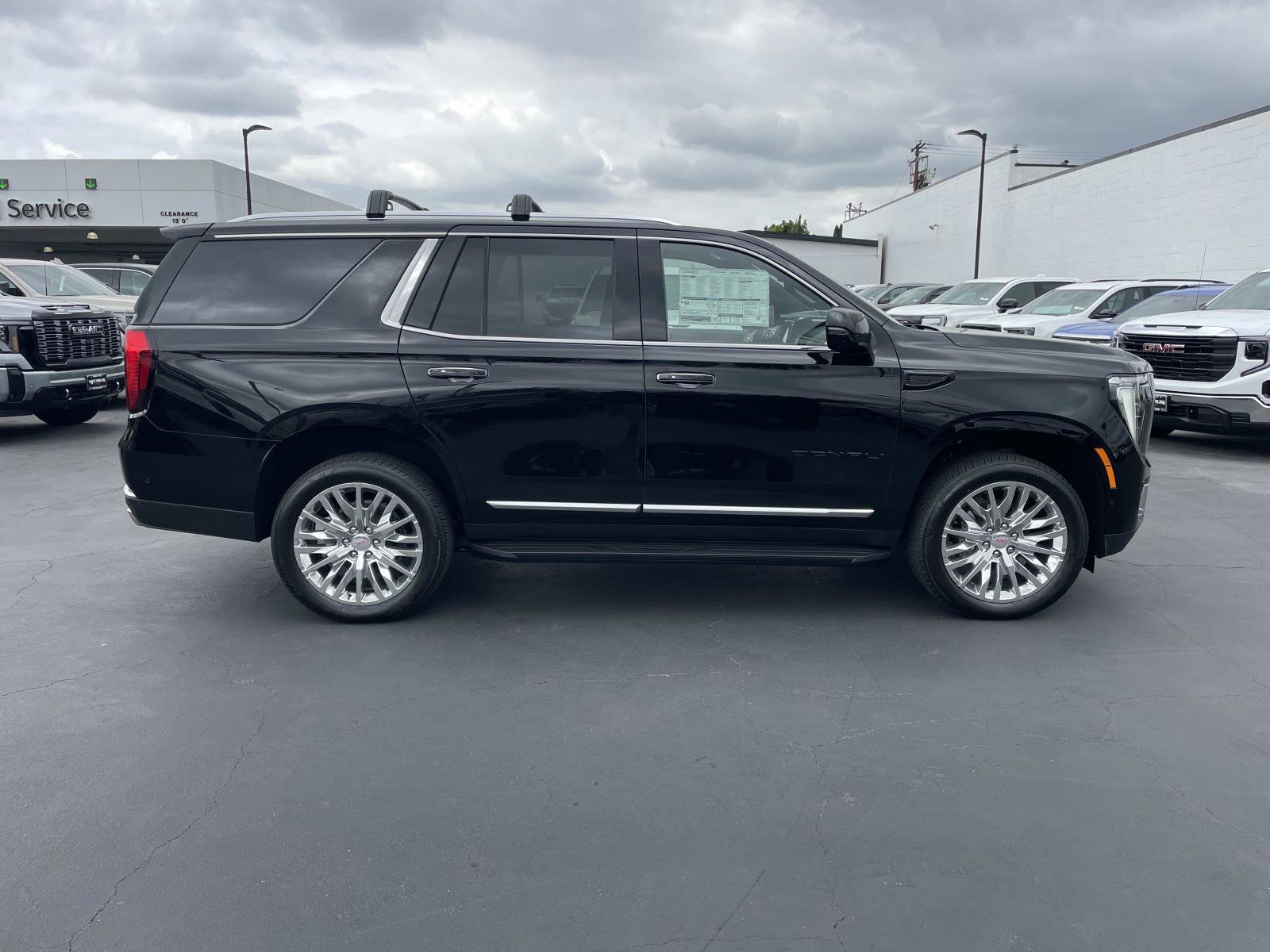 New 2026 GMC Yukon Denali AWD/4WD image 4
