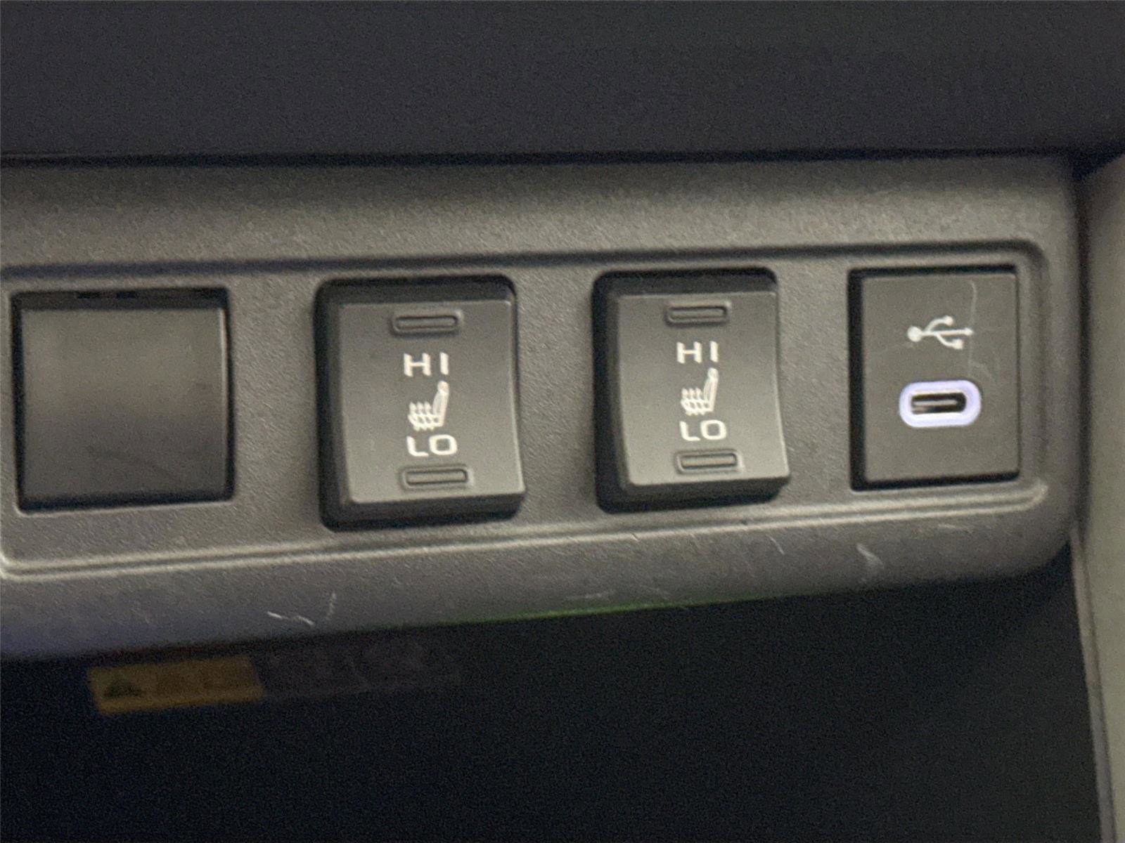 Used 2024 Toyota Corolla Cross XSE w/ Convenience Package image 8