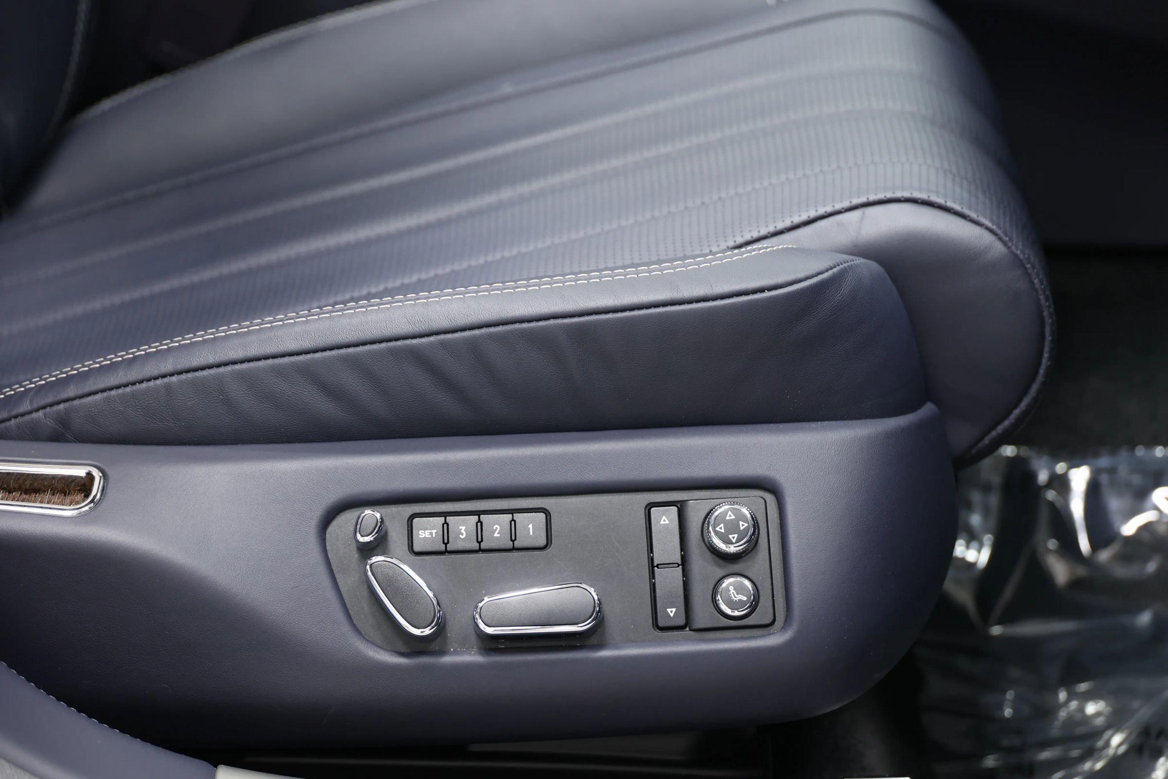 Used 2016 Bentley Flying Spur V8 AWD/4WD image 93