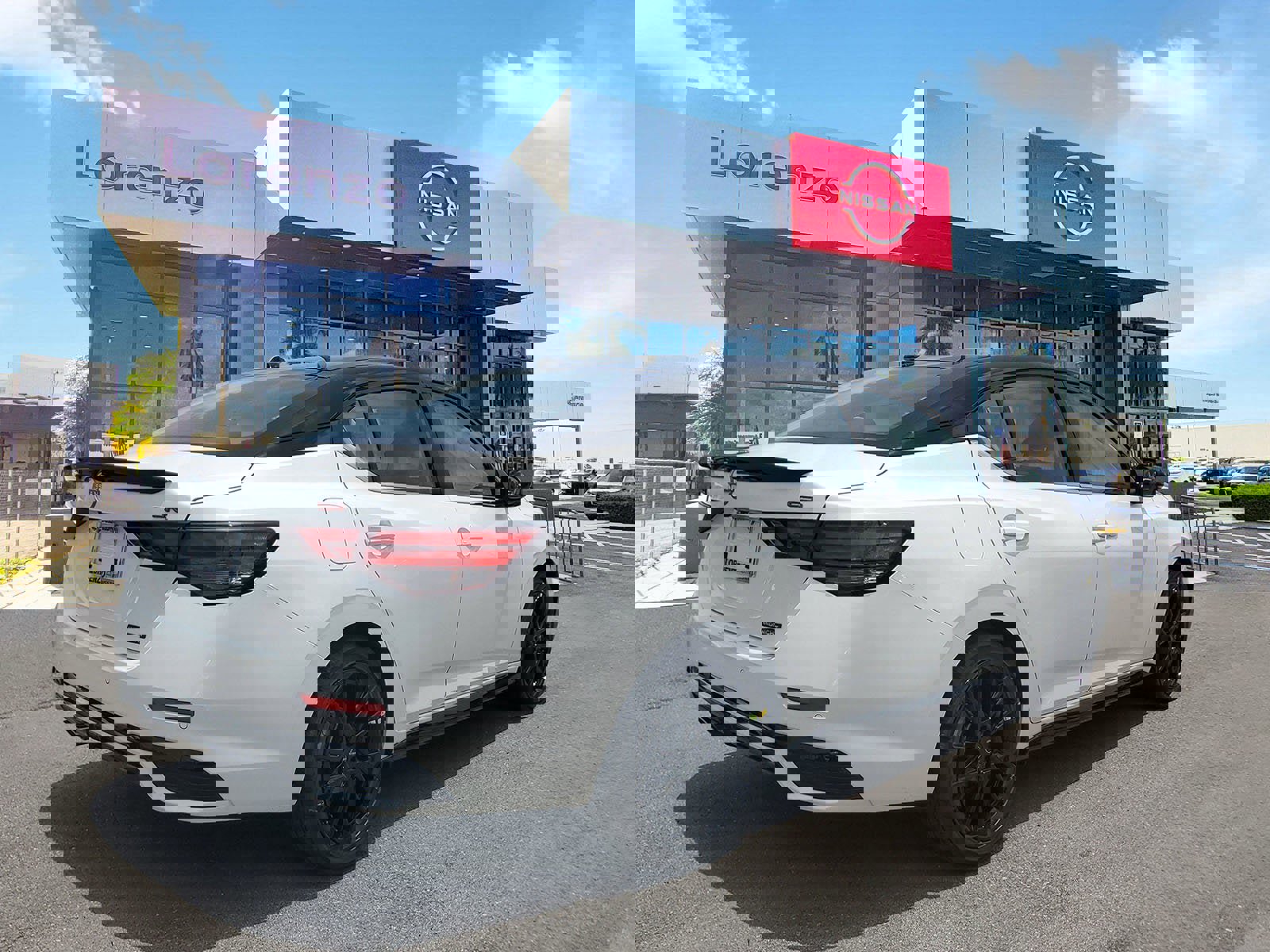 New 2025 Nissan Sentra SR w/ Midnight Edition image 4