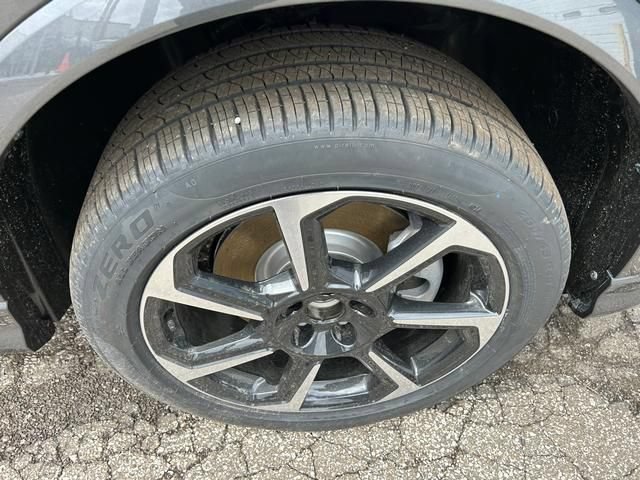 Used 2025 Audi Q3 2.0T Premium Plus w/ Premium Plus Package AWD/4WD image 27