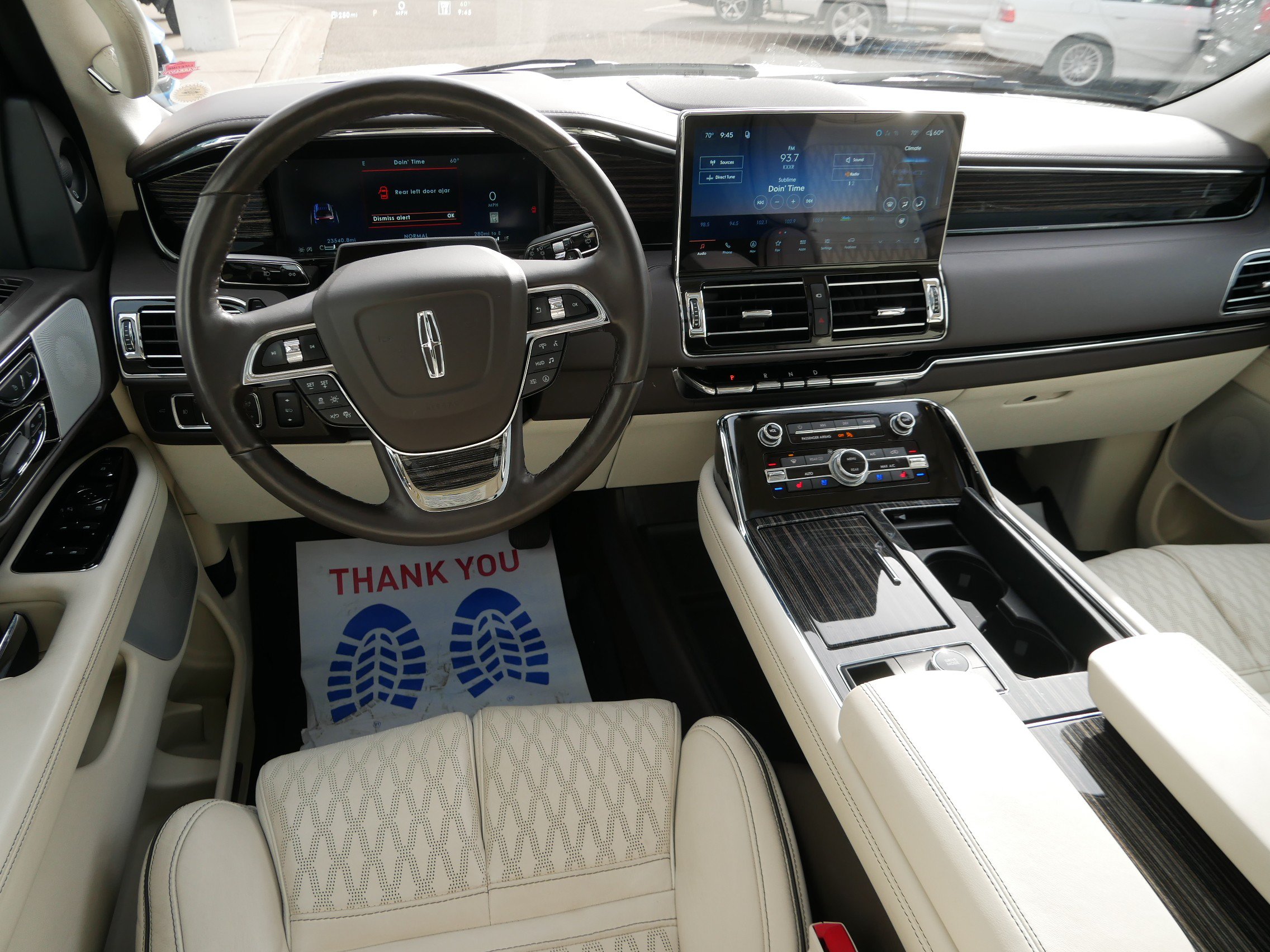 Used 2024 Lincoln Navigator Black Label AWD/4WD image 7