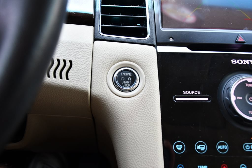 Used 2019 Ford Taurus Limited FWD image 16