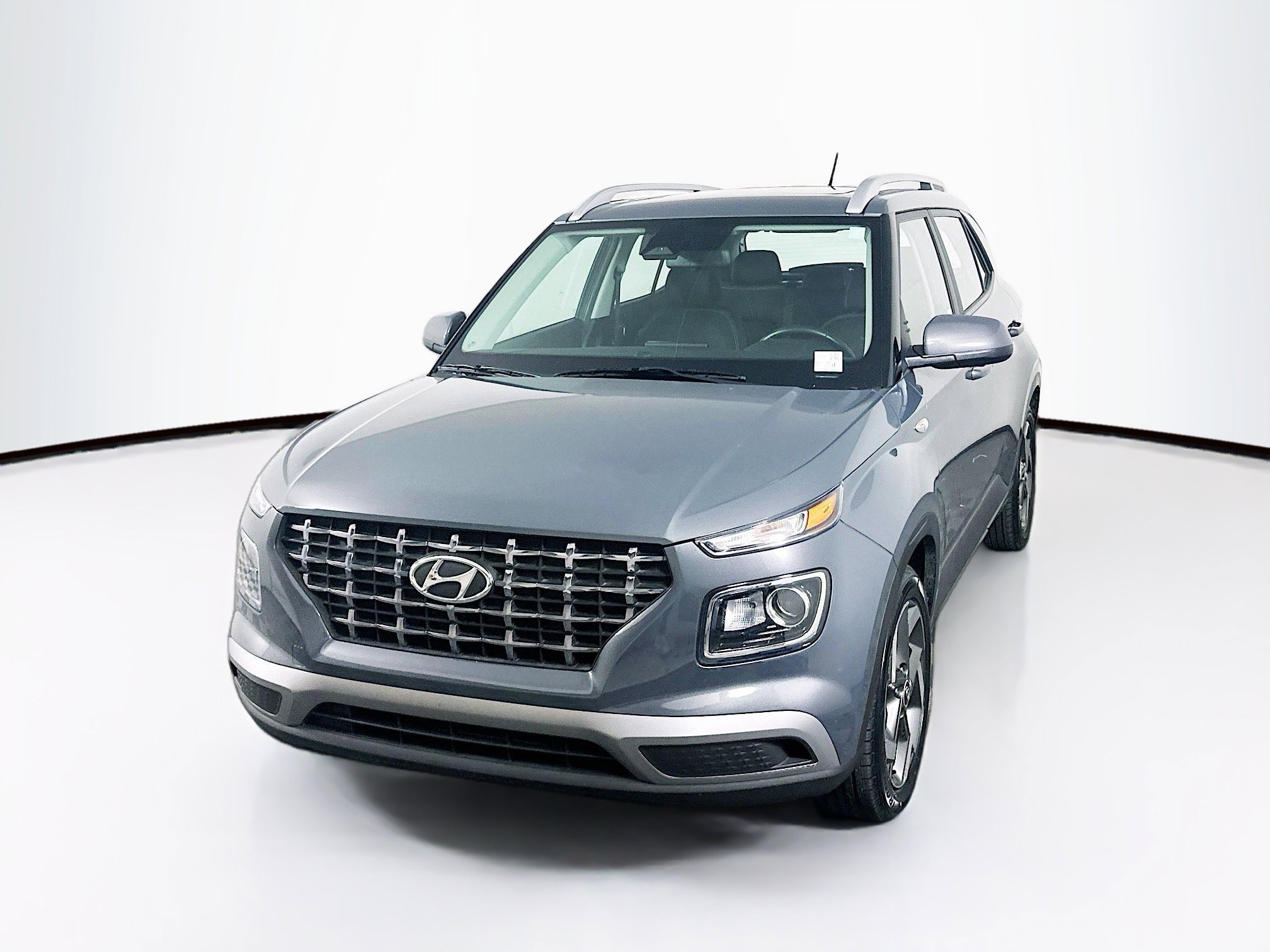 Used 2024 Hyundai Venue SEL image 3