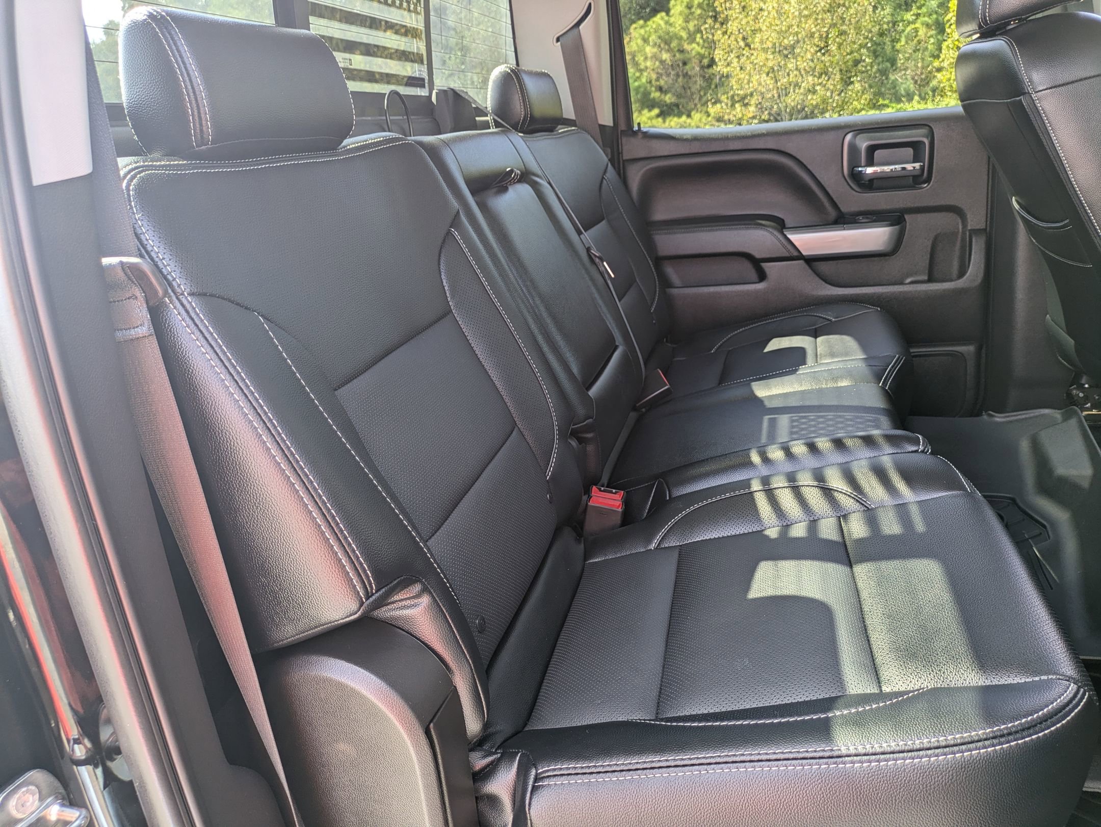 Used 2018 Chevrolet Silverado 1500 LT w/ All Star Edition image 25