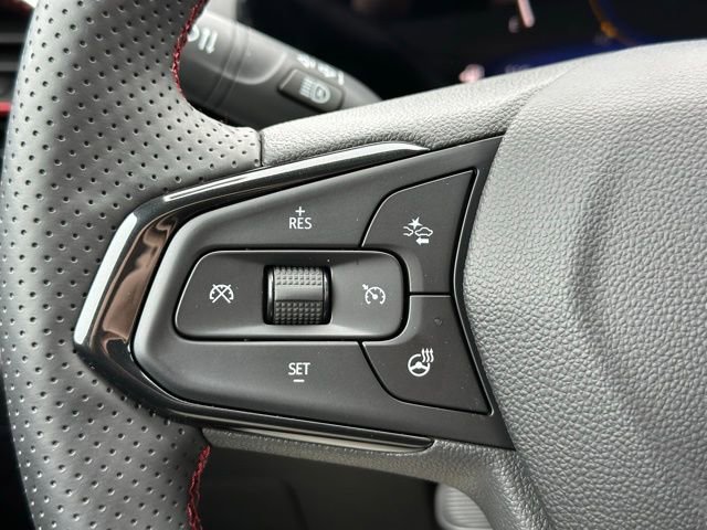 Used 2025 Chevrolet Trax RS w/ Driver Confidence Package image 23