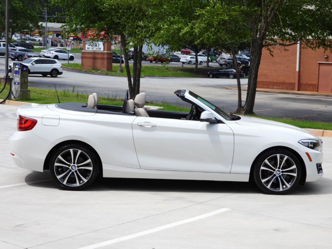 Used 2017 BMW 230i Convertible RWD image 30