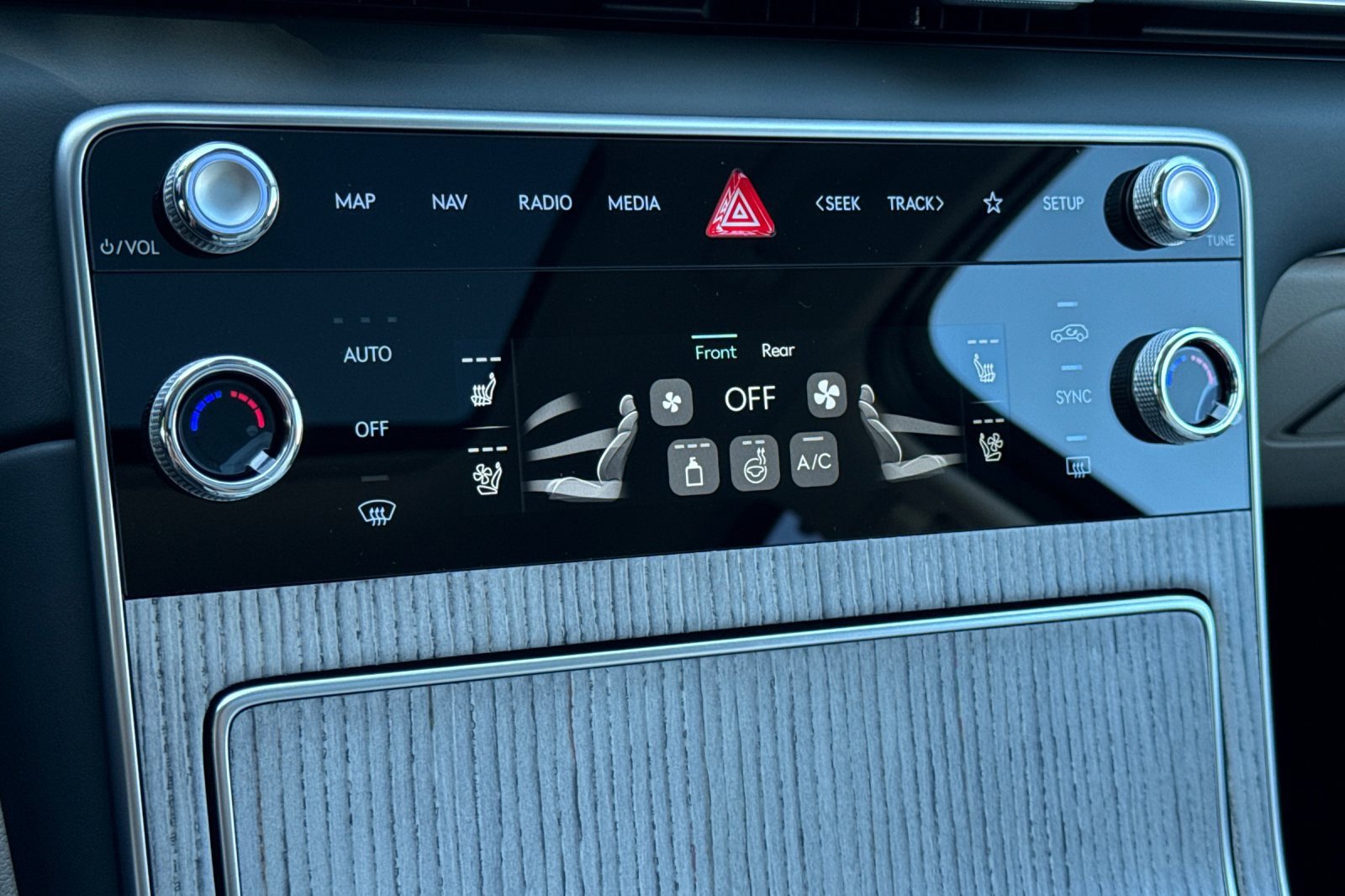 New 2026 Genesis GV80 2.5T Advanced image 23