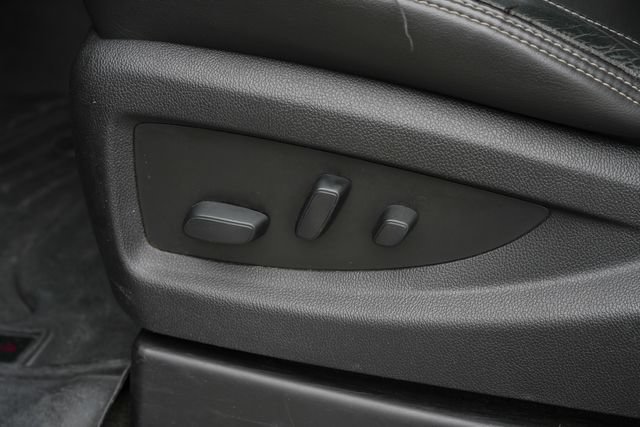 Used 2018 GMC Sierra 2500 Denali w/ Duramax Plus Package AWD/4WD image 23