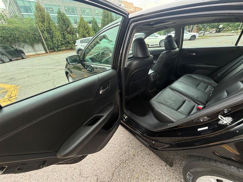 Used 2013 Honda Accord EX-L image 37