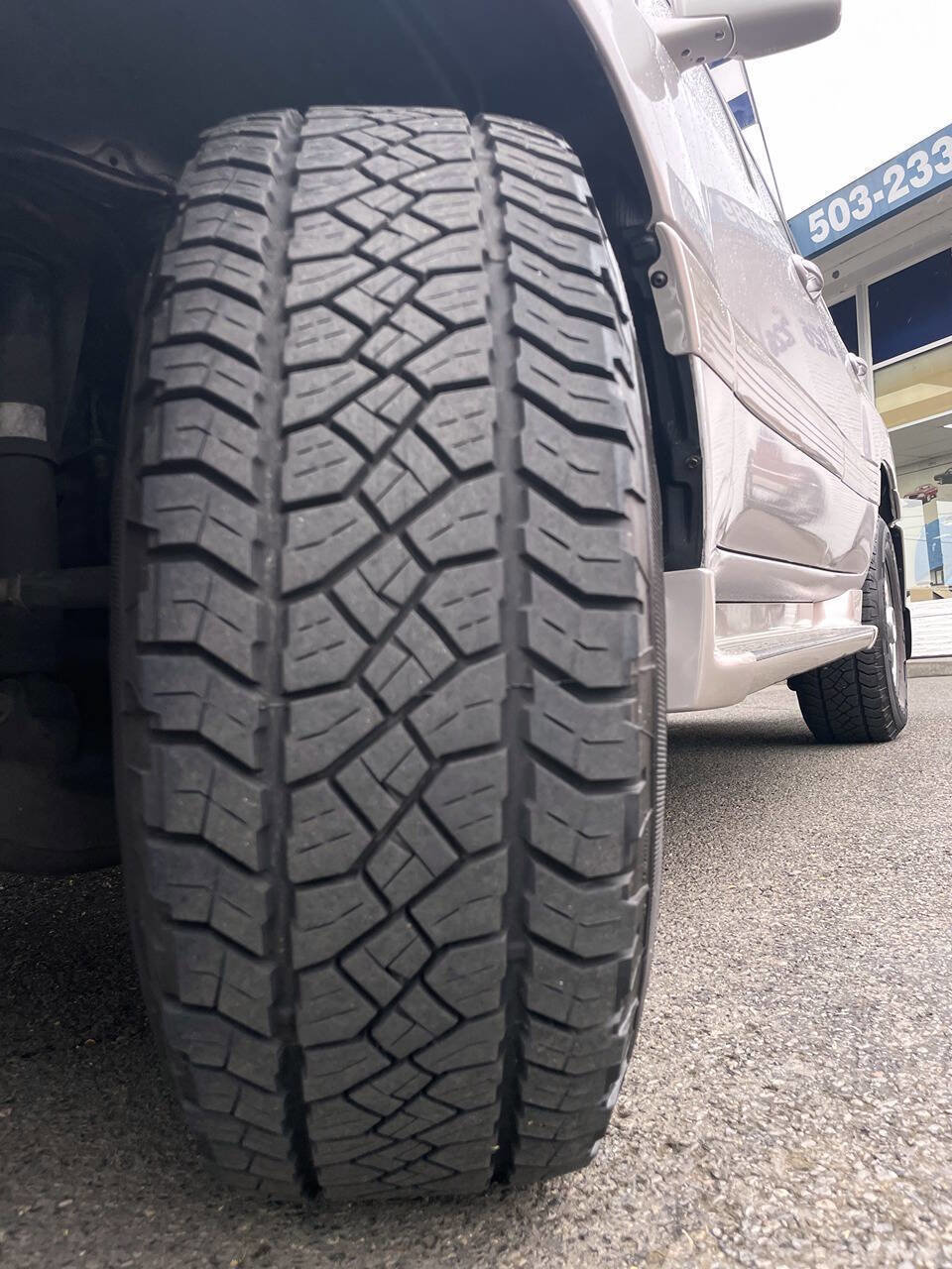 Used 2000 Toyota Land Cruiser AWD/4WD image 4