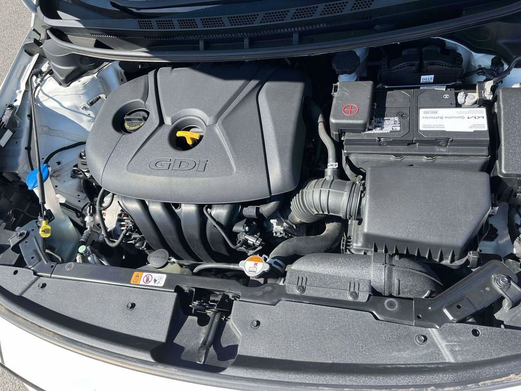 Used 2017 Kia Forte LX image 31