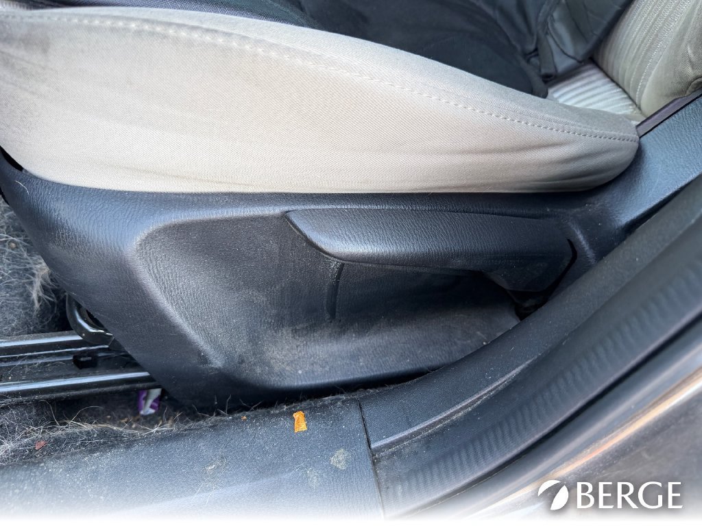 Used 2016 MAZDA MAZDA3 i Touring FWD image 14