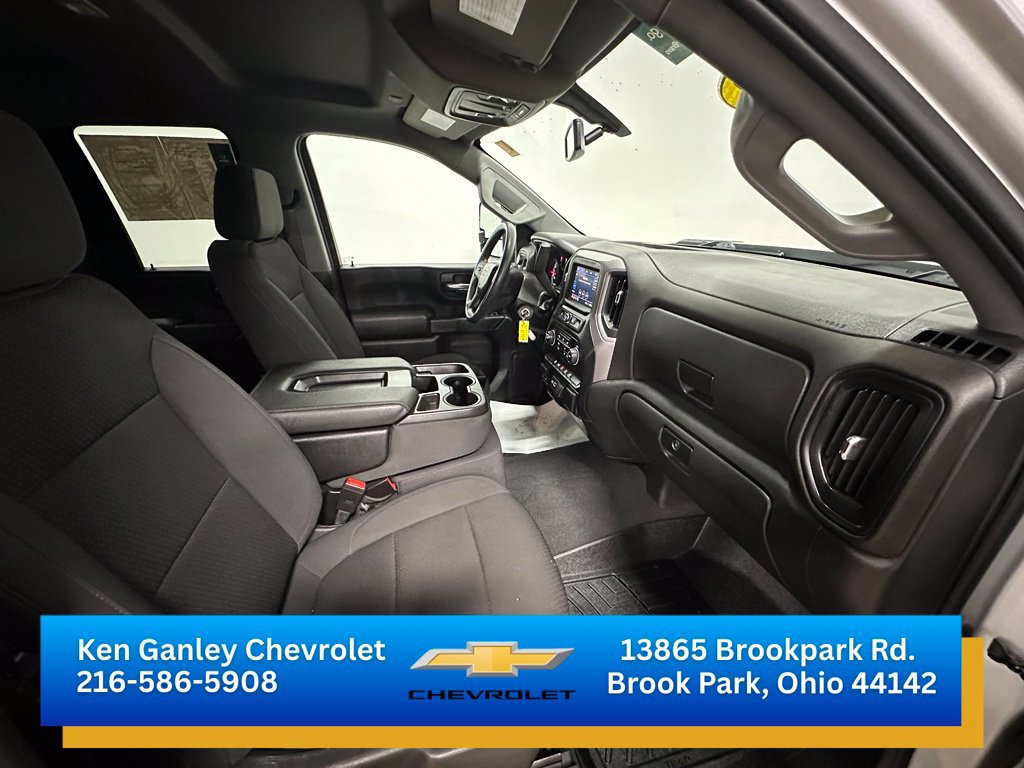 Certified 2022 Chevrolet Silverado 2500 Custom w/ Custom Value Package AWD/4WD image 25