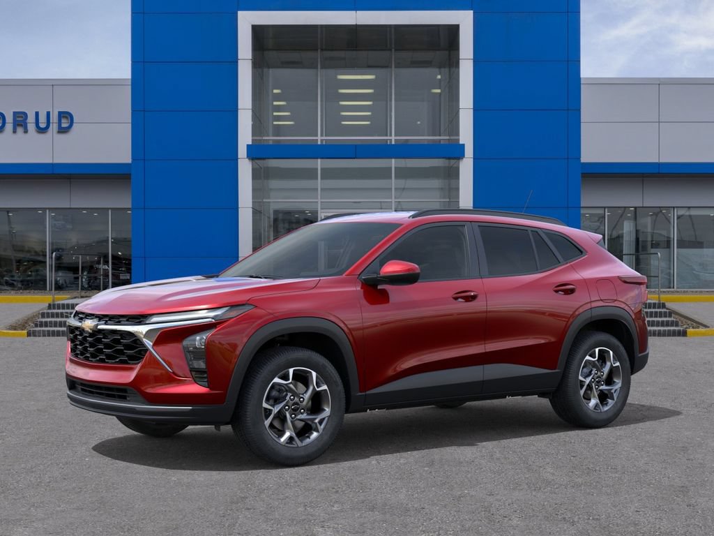 New 2026 Chevrolet Trax LT w/ Driver Confidence Package FWD image 2