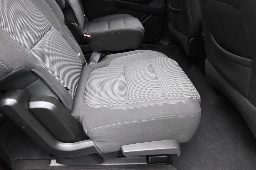Used 2023 Chevrolet Traverse LT FWD image 39