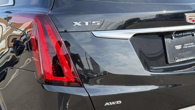 Certified 2024 Cadillac XT5 Luxury w/ LPO, Floor Liner Package AWD/4WD image 38