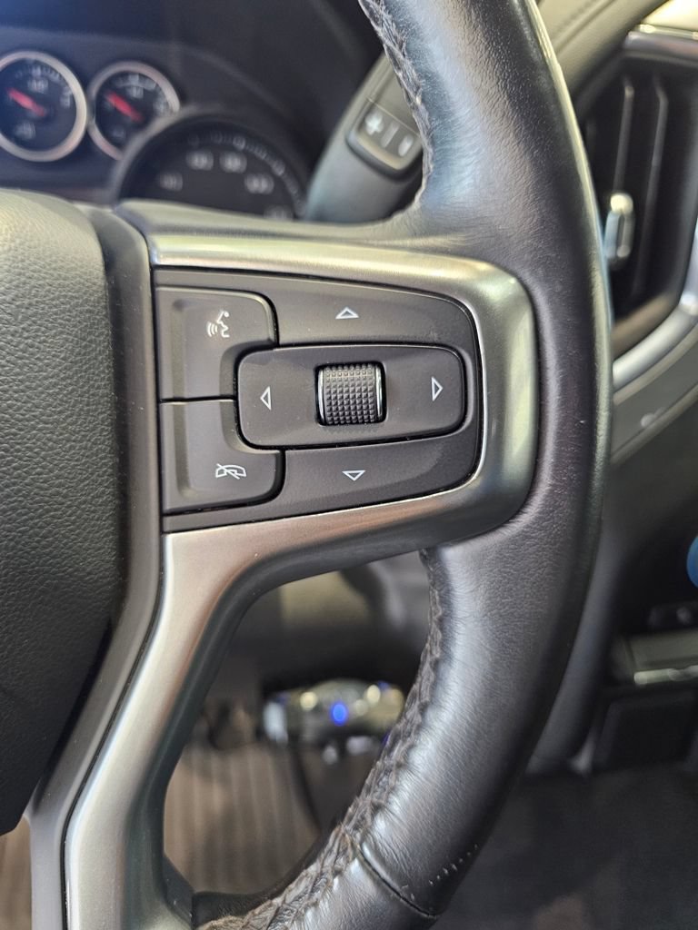 Used 2022 Chevrolet Silverado 1500 LT AWD/4WD image 15