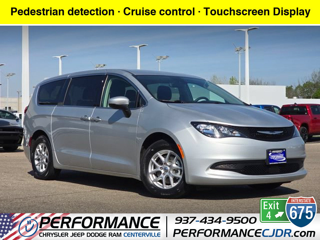 Used 2023 Chrysler Voyager LX FWD image 1