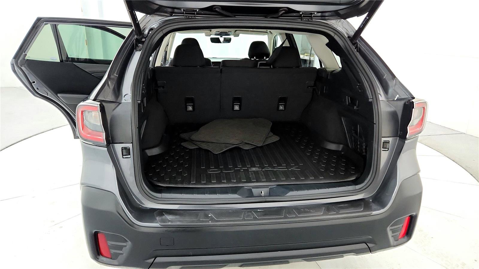 Used 2021 Subaru Outback Premium image 20