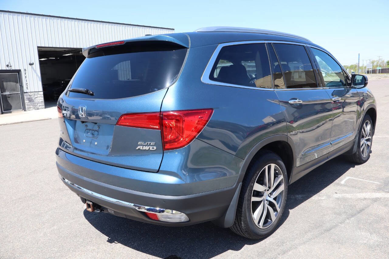 Used 2017 Honda Pilot Elite image 3