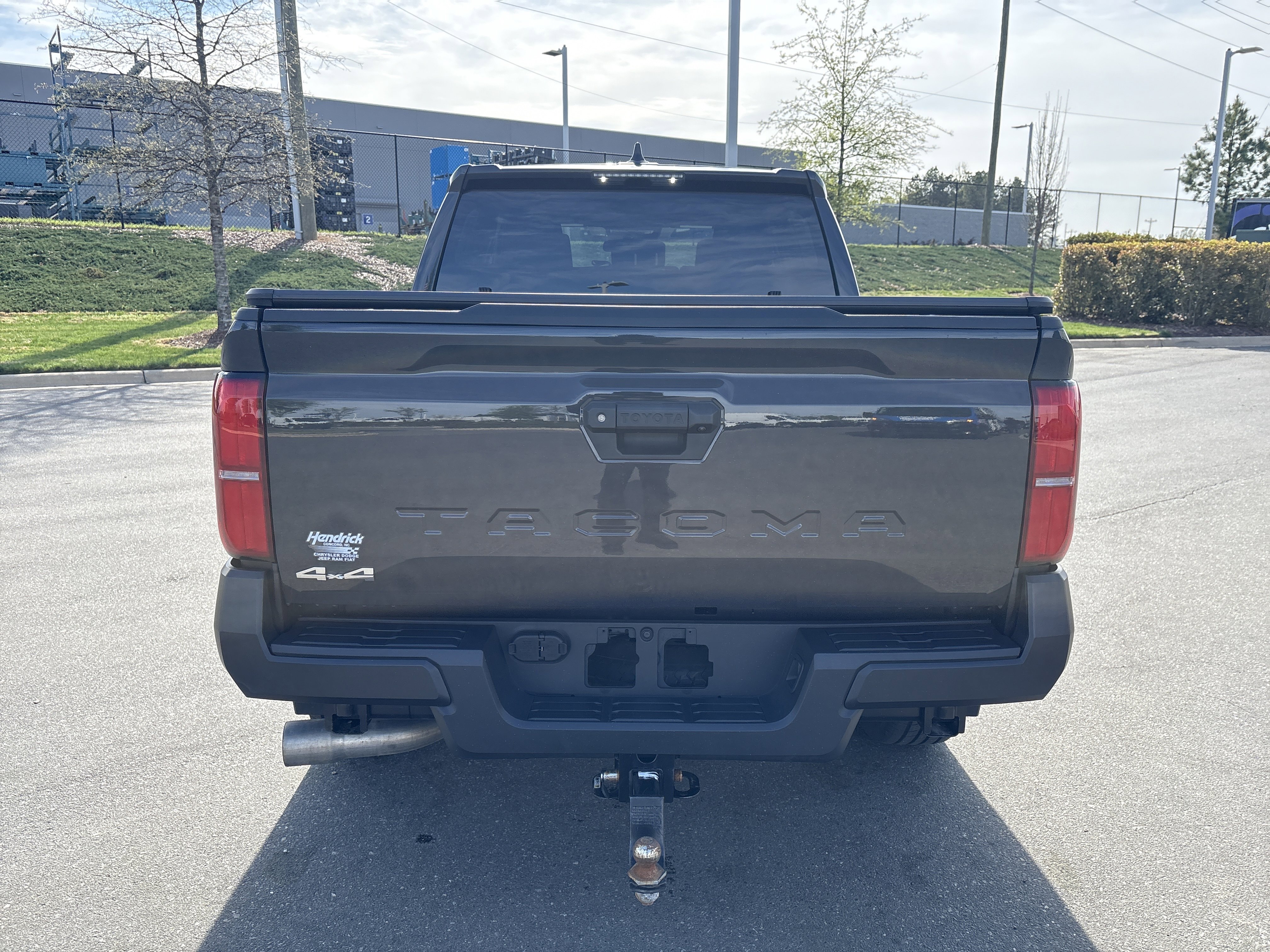 Used 2024 Toyota Tacoma SR image 8