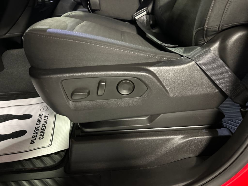 Used 2025 Chevrolet Silverado 2500 Custom w/ Custom Value Package AWD/4WD image 13