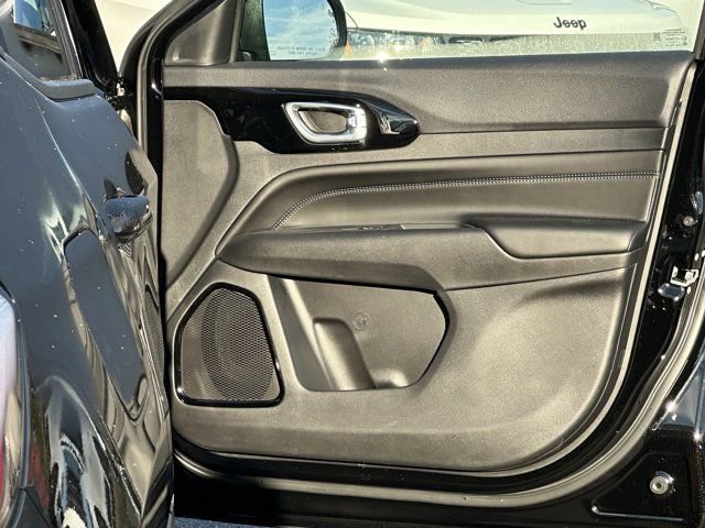 New 2026 Jeep Compass Limited image 14