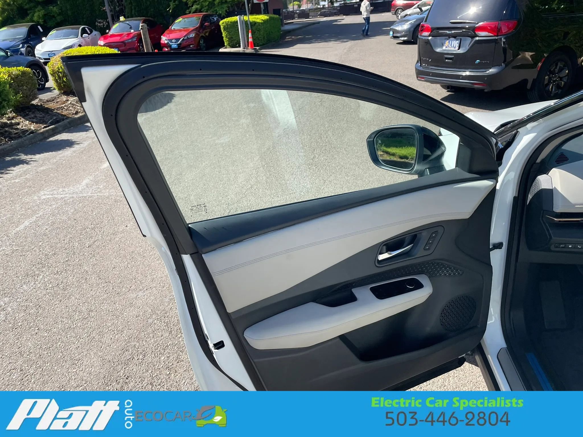 Used 2024 Nissan Ariya AWD image 18